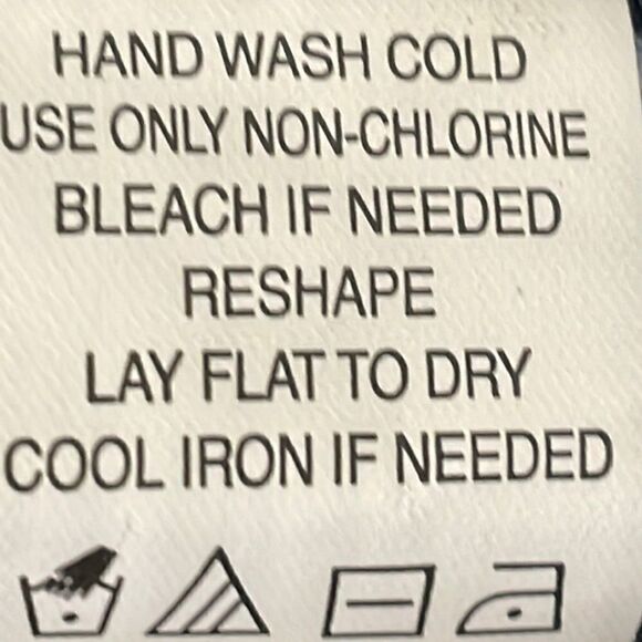 Eyeshadow NEW rayon cold shoulder fringe trim bandana print topper size small - Picture 11 of 12